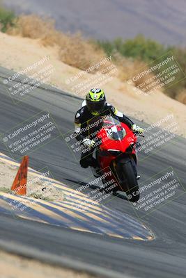 media/Apr-10-2022-SoCal Trackdays (Sun) [[f104b12566]]/Turn 10 (1pm)/